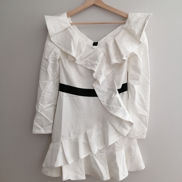 Self-Portrait Long Sleeve White Asymmetric Ruffle Jacquard Mini Dress 6 Formal - Picture 3 of 17